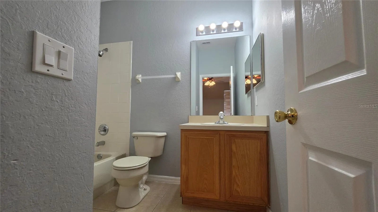 2nd primary bath