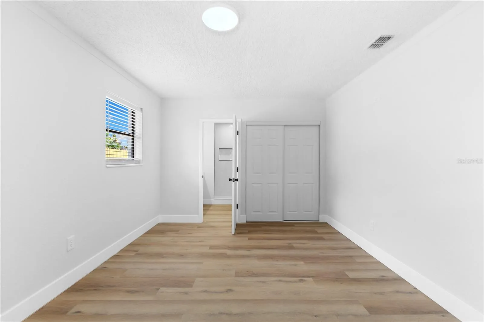 Master Bedroom to Bathroom