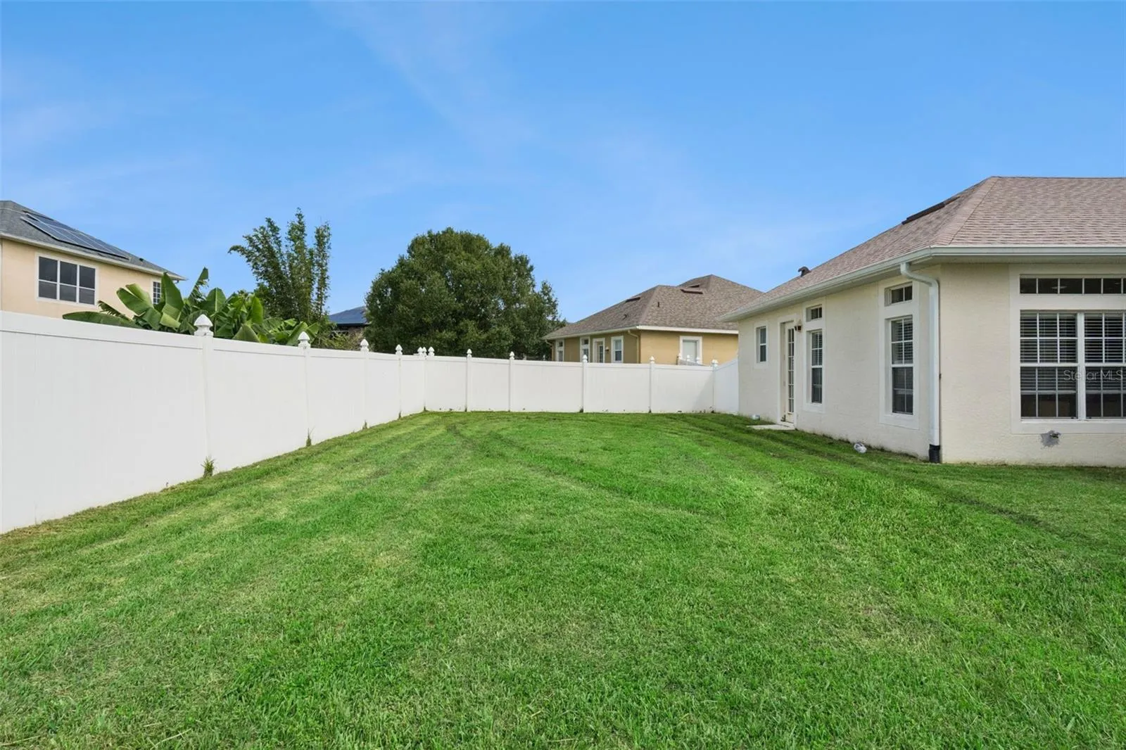 LARGE FENCED YARD