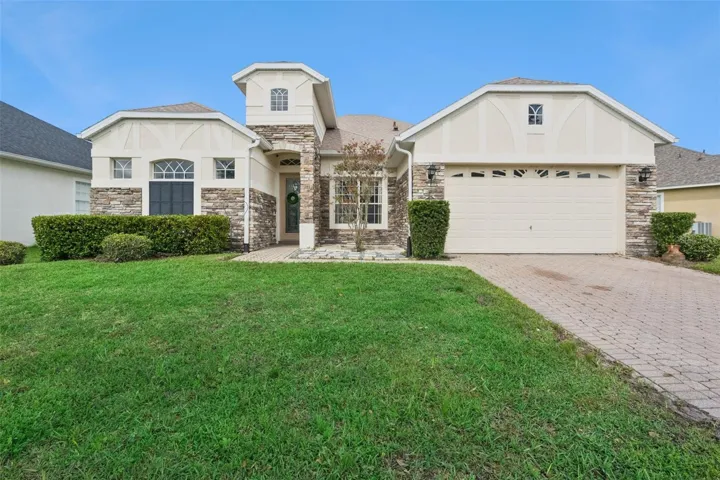 4 BEDROOMS/3 FULL BATHS