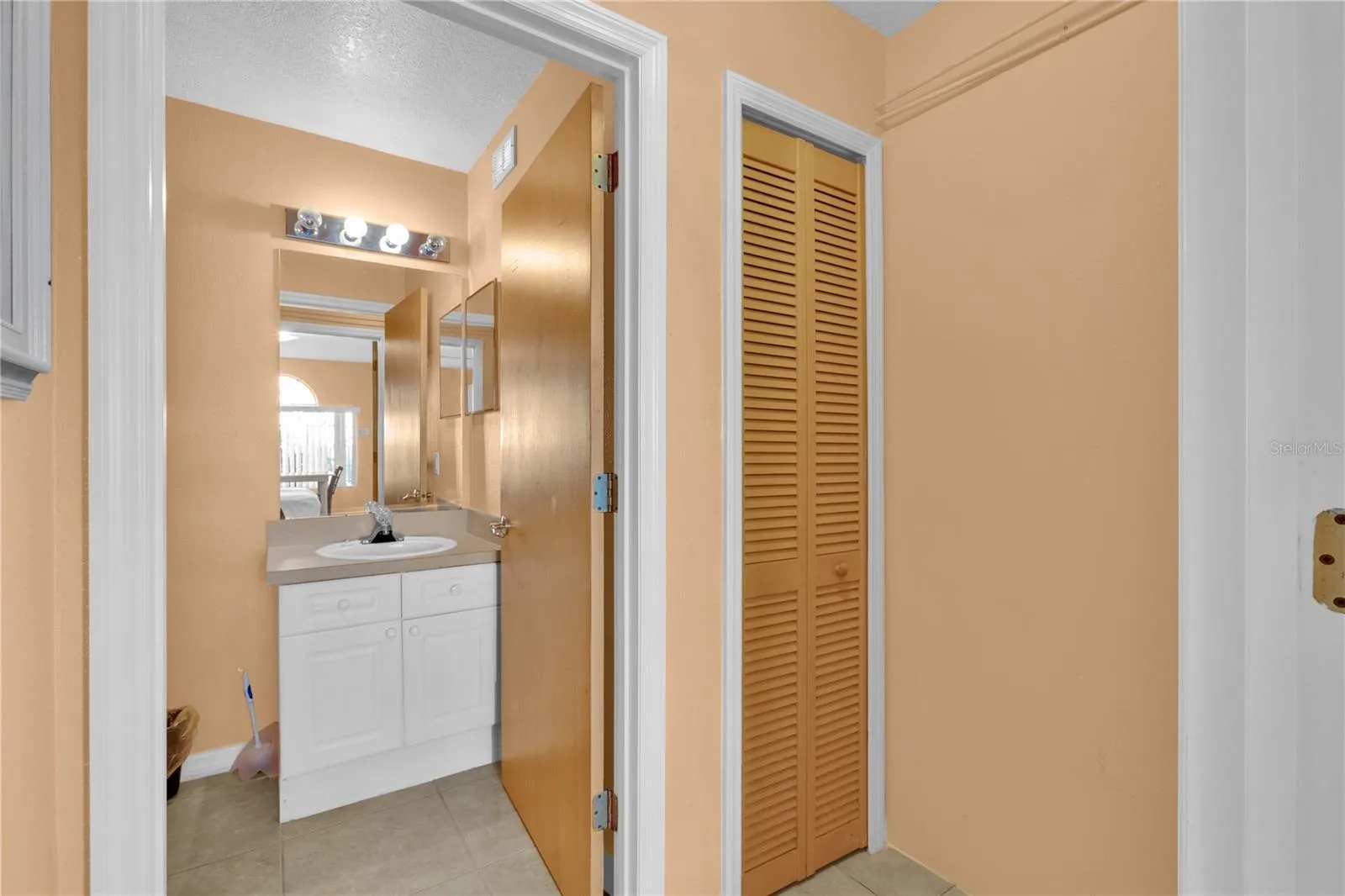 Hallway to the bathroom