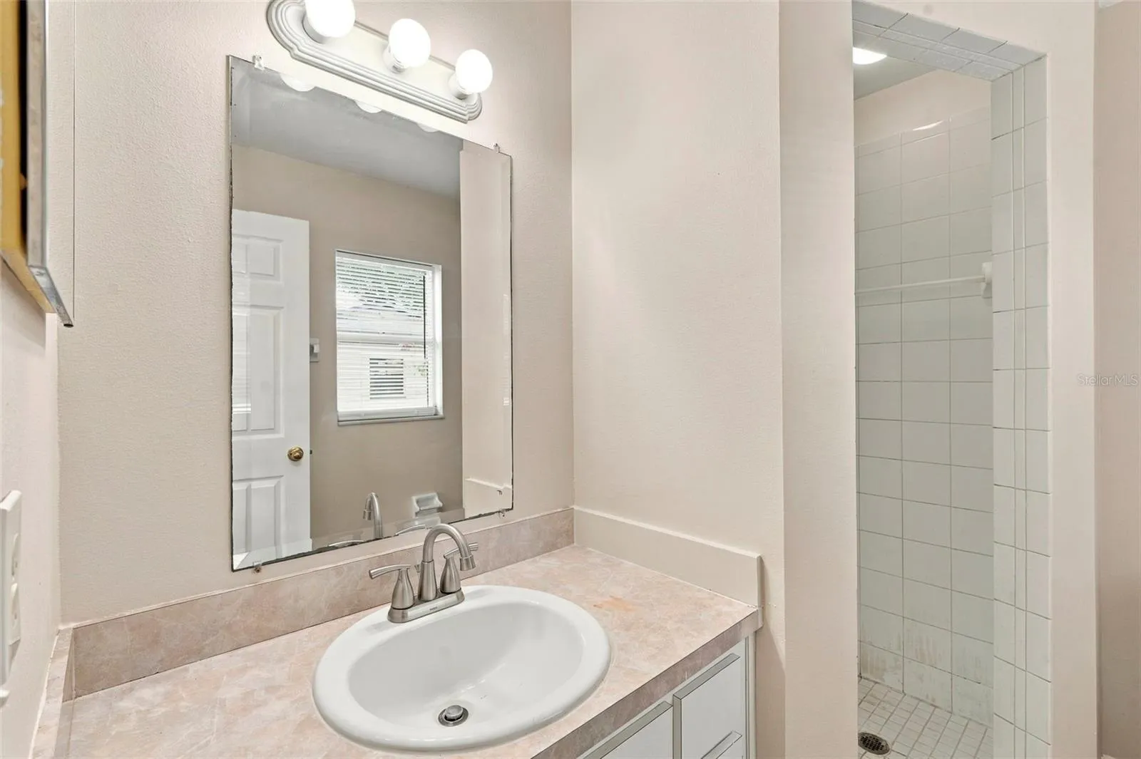 Primary Bedroom with En-Suite Bathroom