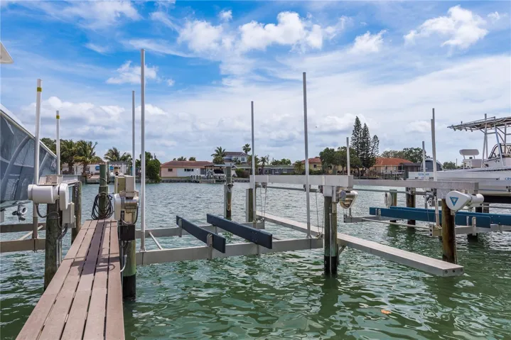 Owned 12,000lb Boat Lift
