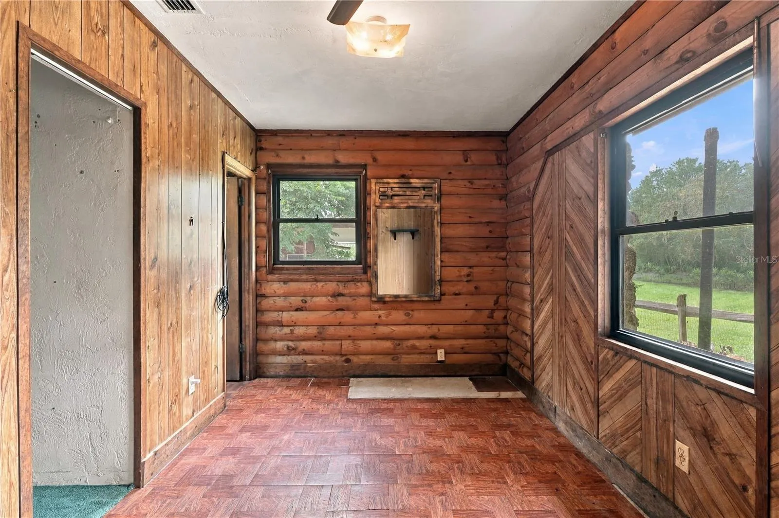 2nd Bedroom w/ Half Bath