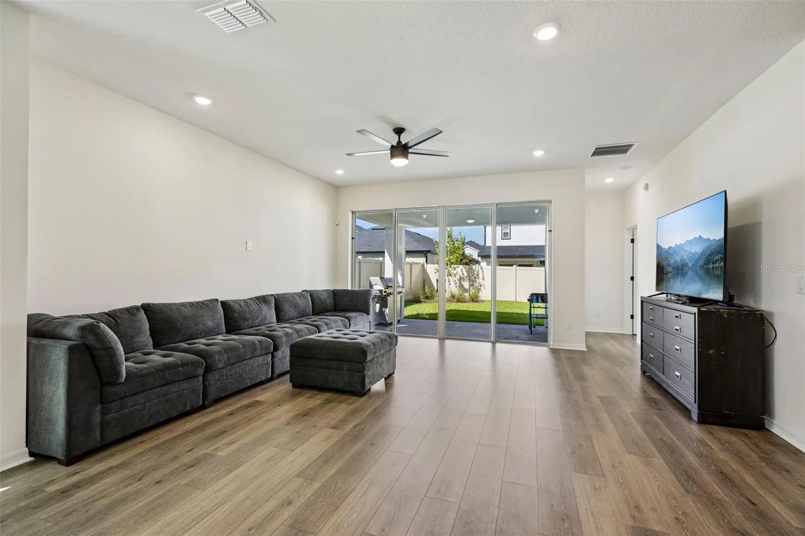 Living/Dining Room