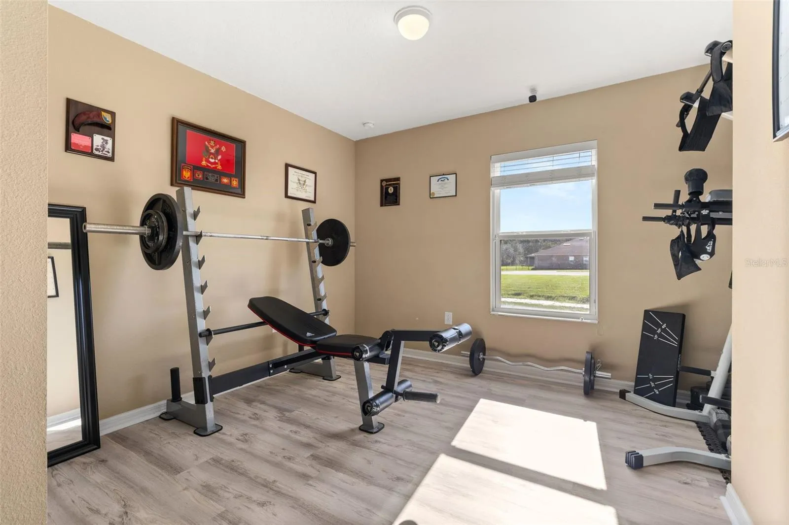 FLEX ROOM W/WATER VIEWS