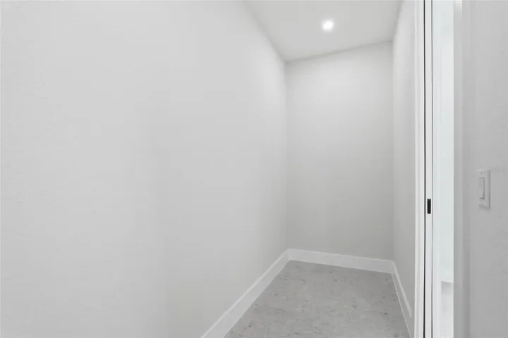 Walk in closet