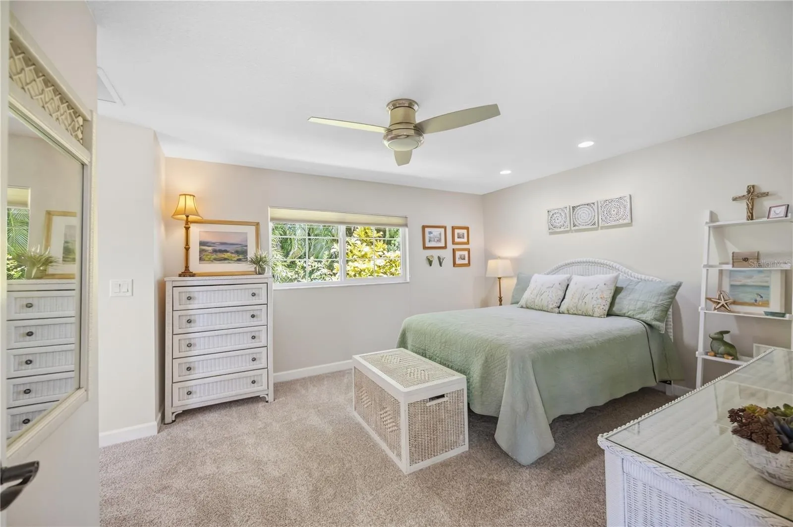 Large main bedroom with on-suite