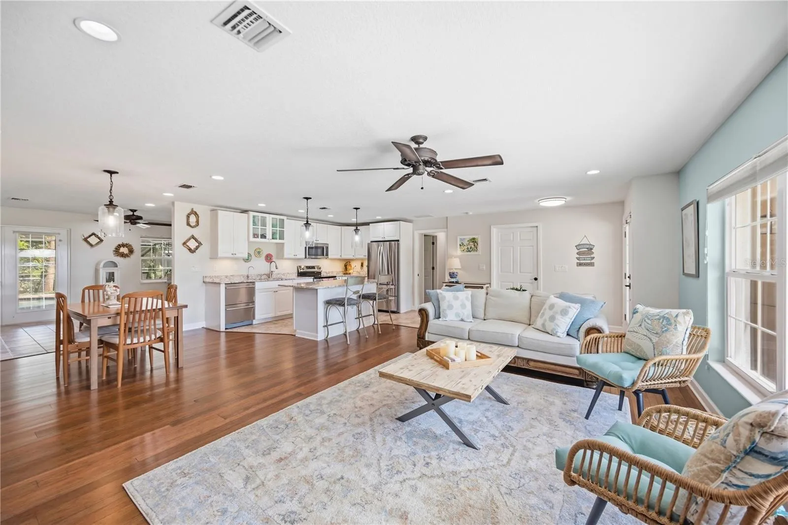 Open floor plan design for maximum space