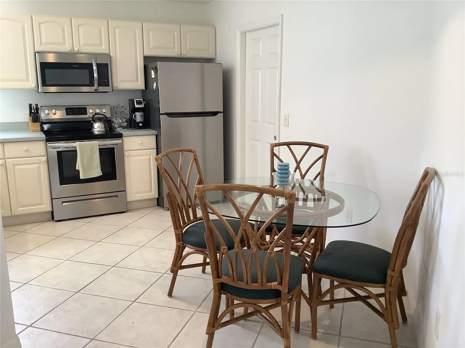 Eating Area in Kitchen