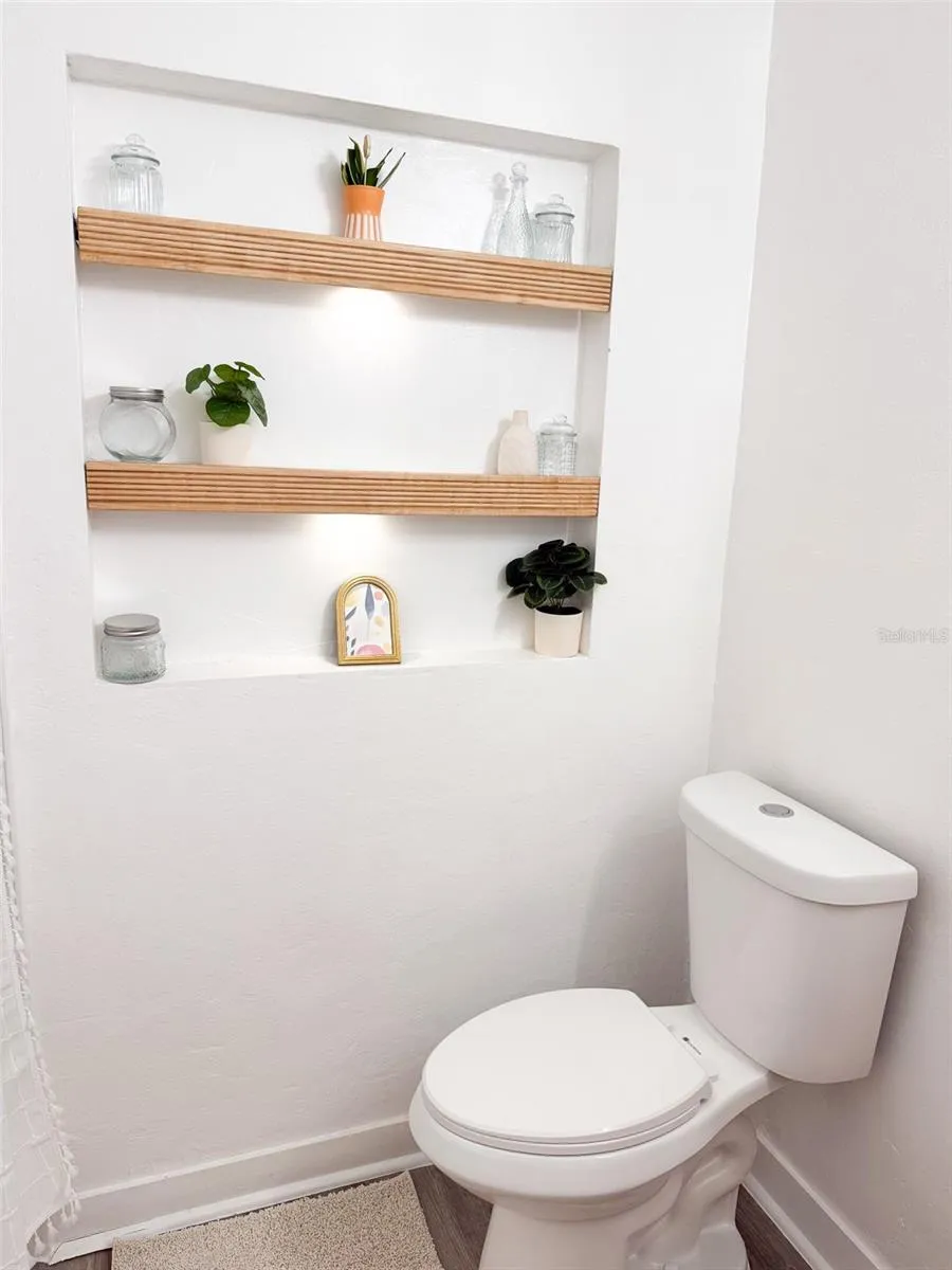 Guest Bathroom 3
