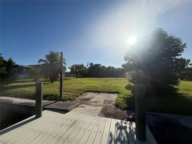 From the dock towards the paved road