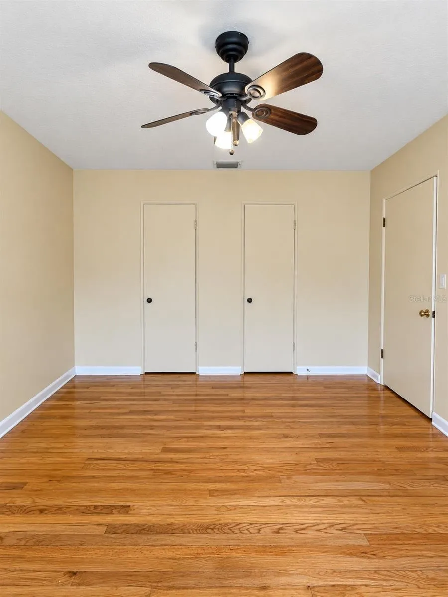 Room1