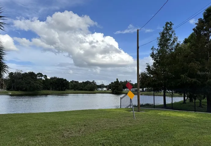 Nearby lake located at the end of 19th Street