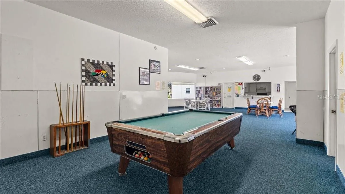 Pool table