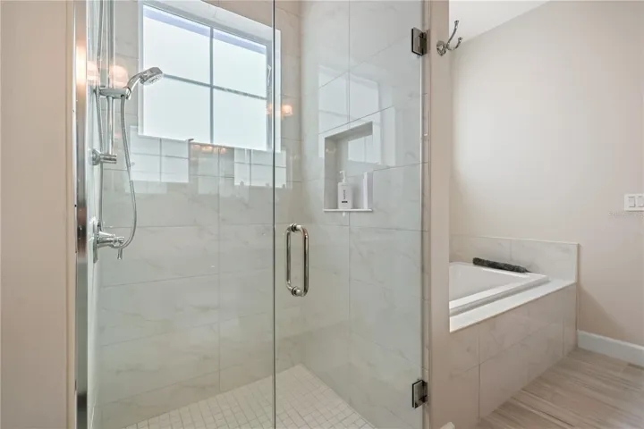 Bedroom 2 - 1st Floor - En-suite Bathroom
