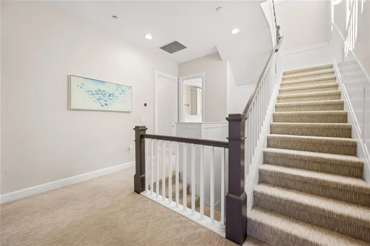 2nd Floor Landing