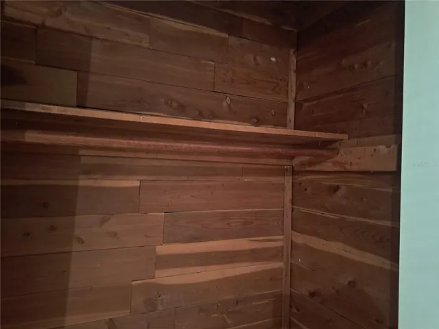 br closet