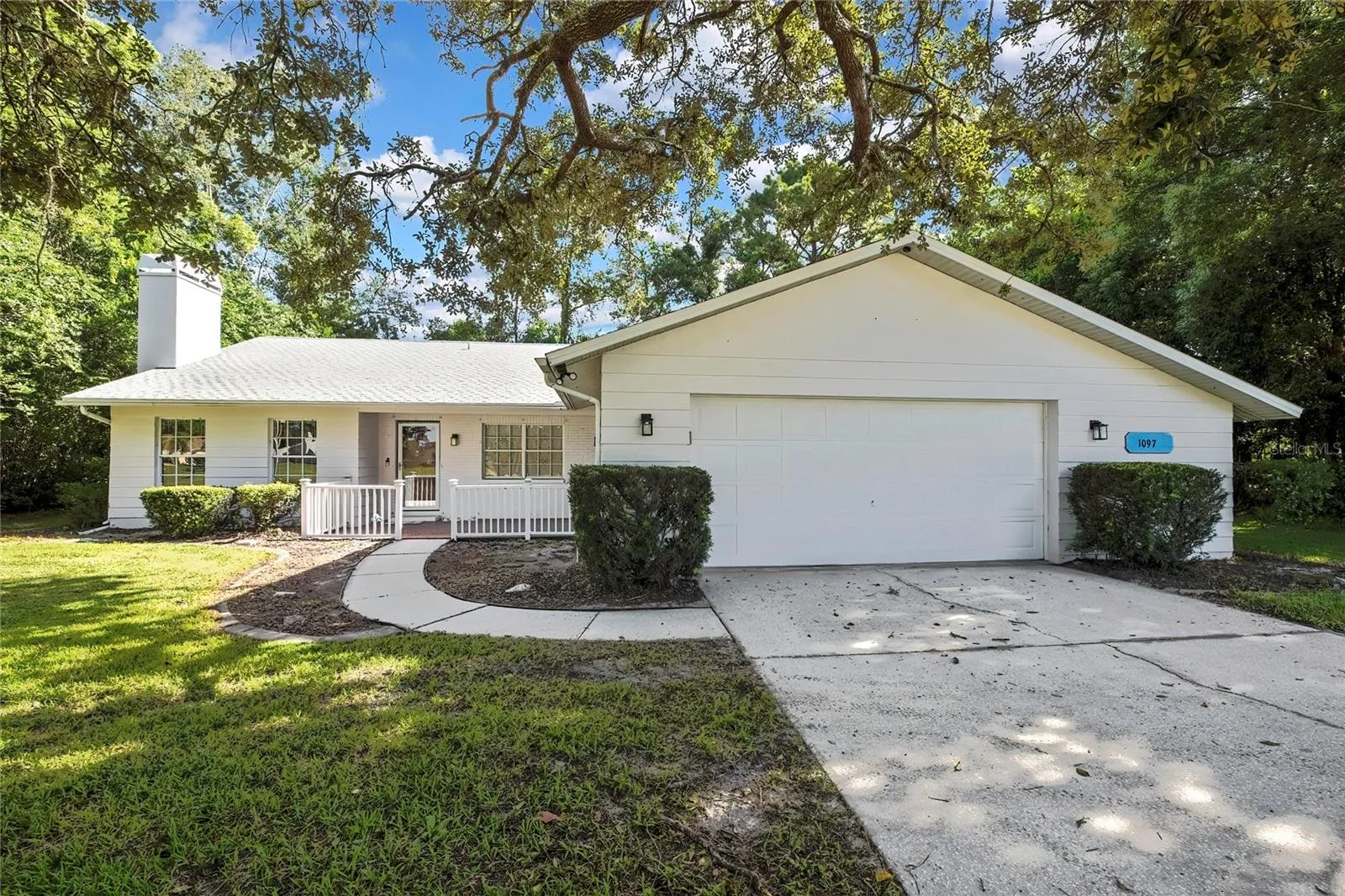 Front exterior of 1097 Florian Way