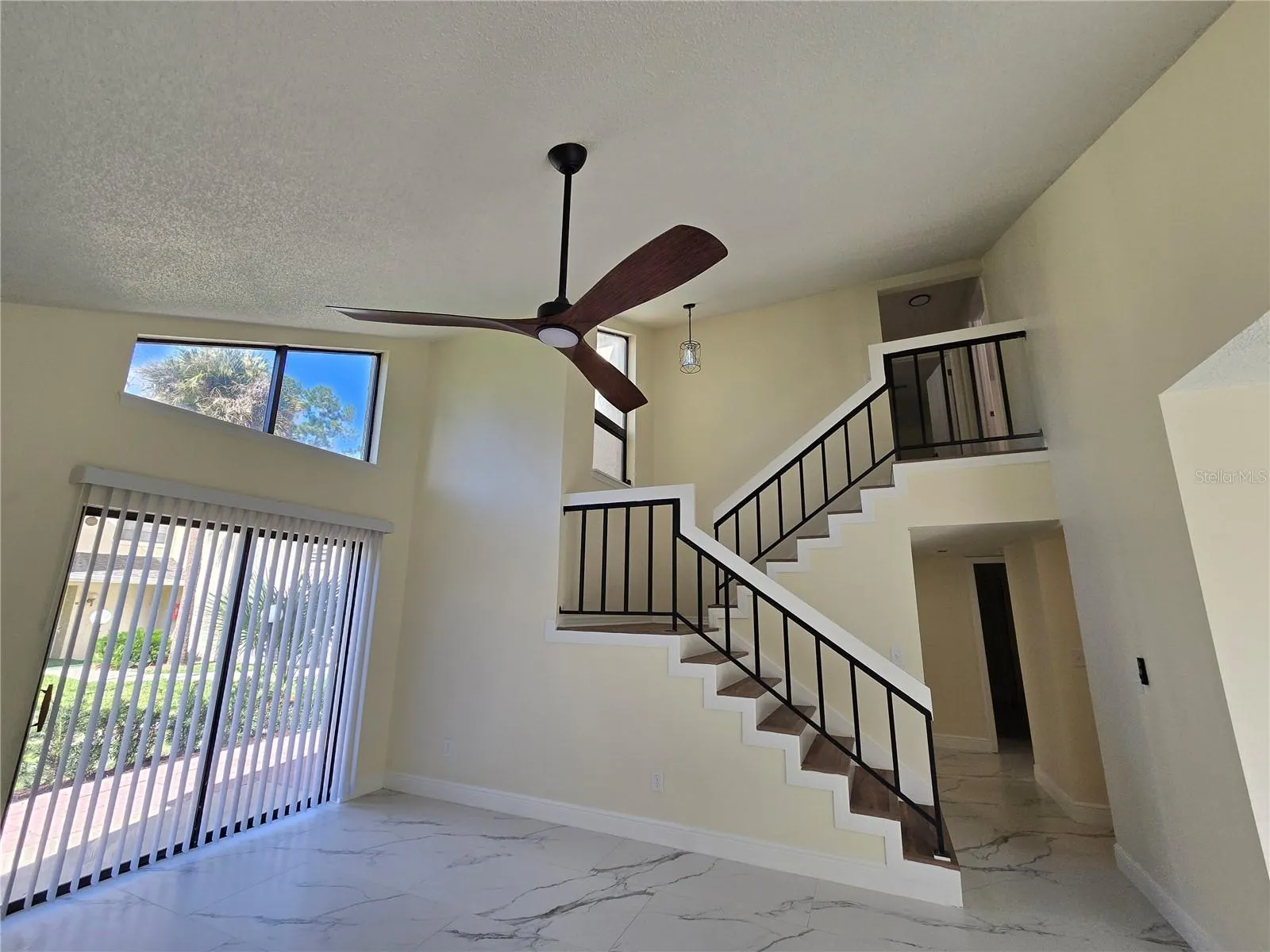 Living Room with new ceiling fan