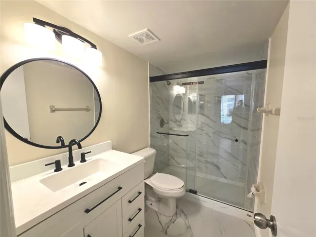Ensuite Primary bathroom