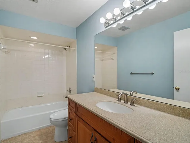 Guest Bath 3