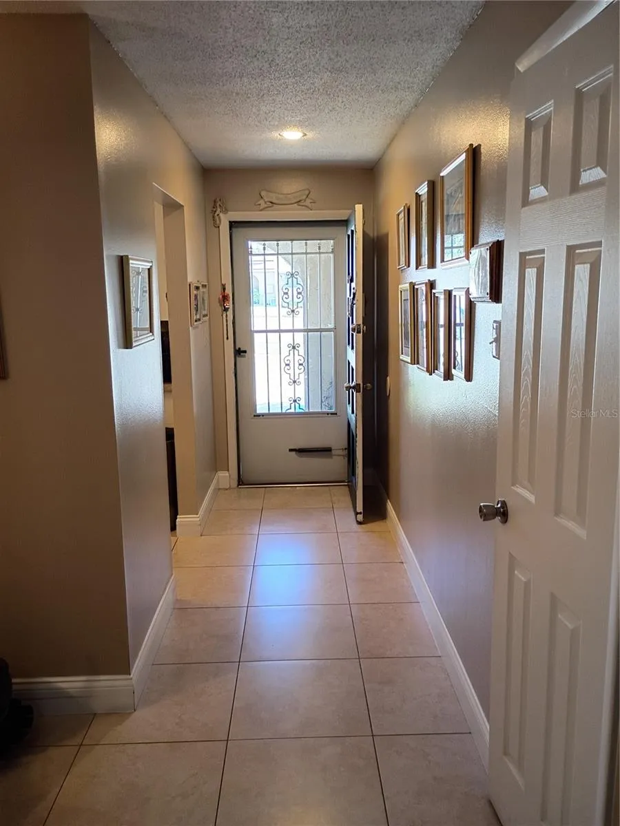 Entry way