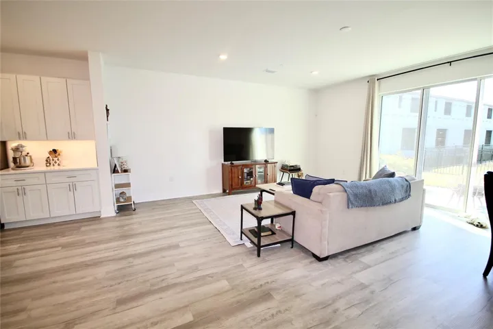 Living Room/Dining Combo