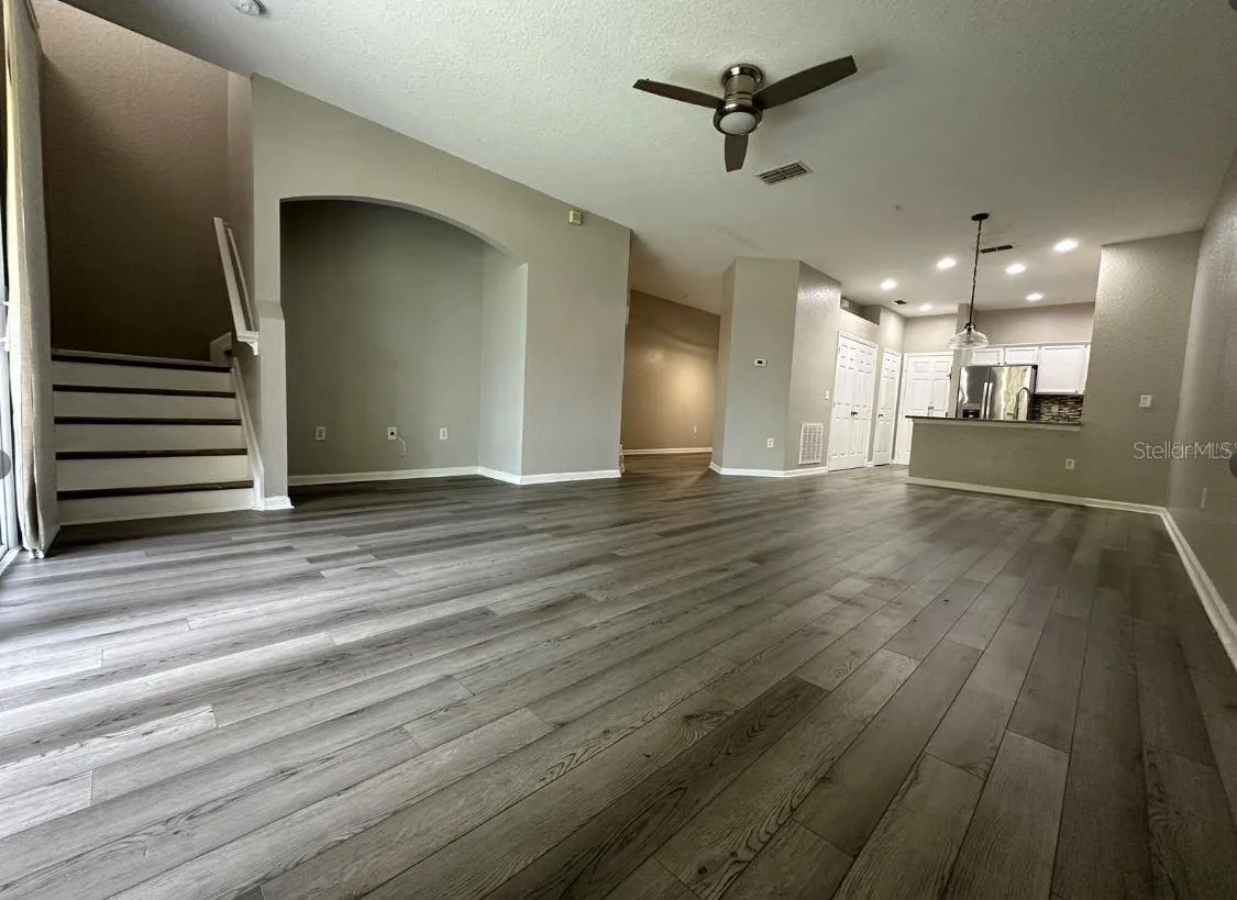 Living area without the furniture