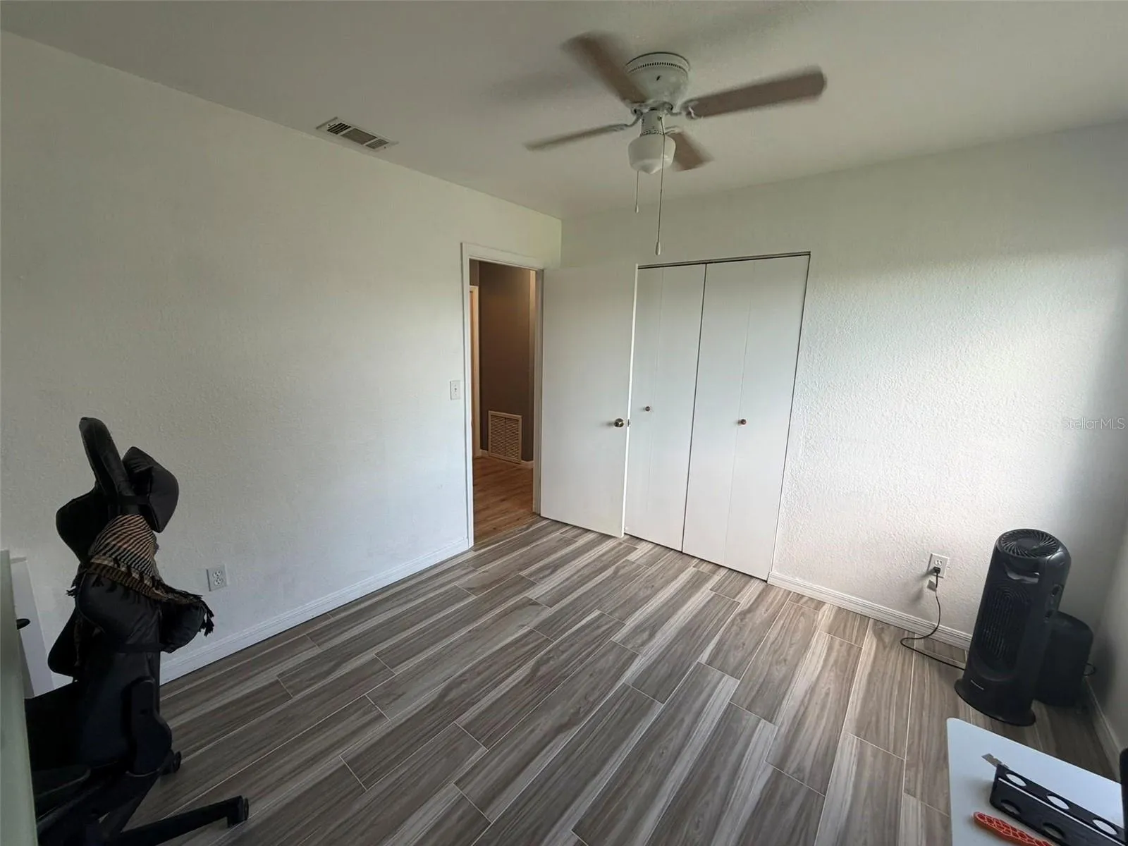 guest bedroom 1