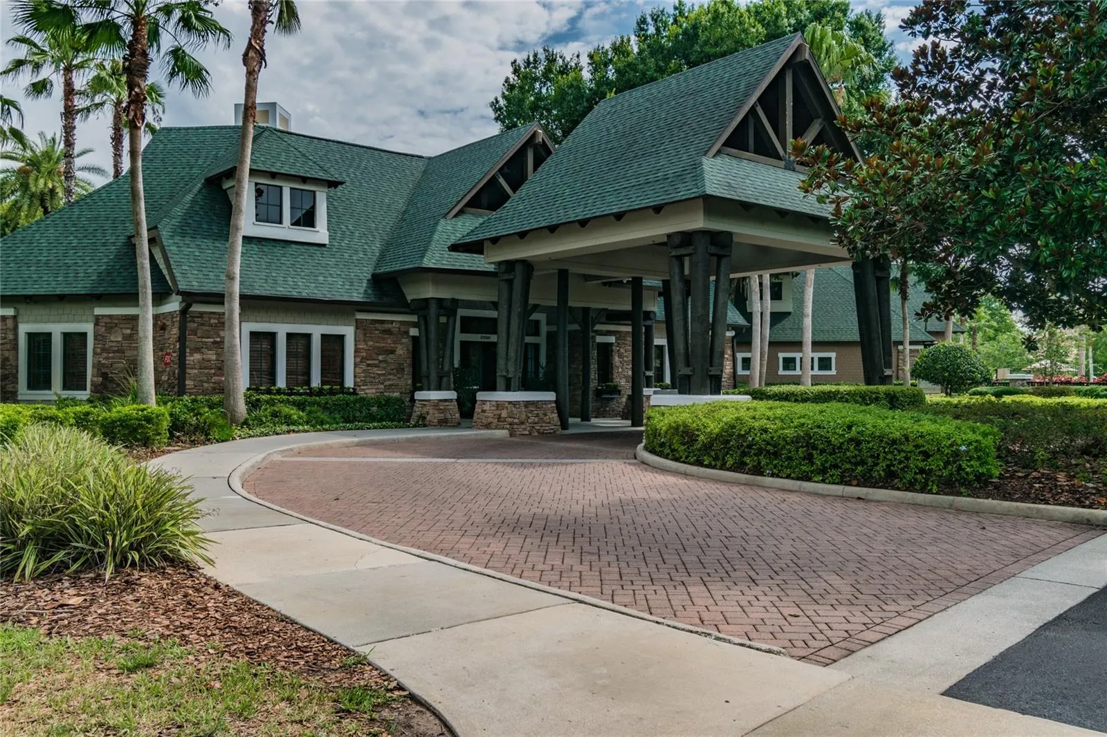 Wilderness Lake Lodge Complex