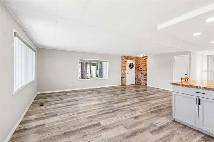 Dining room &amp; Family room