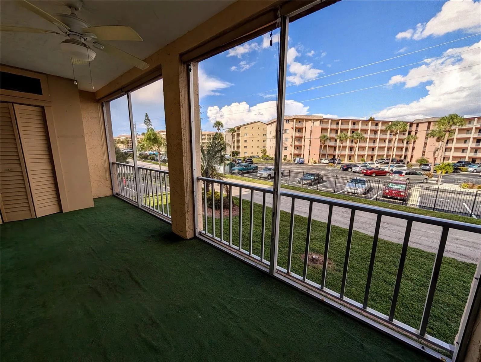 Comfortable screened lanai
