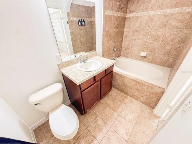 Primary Bathroom - Garden Tub