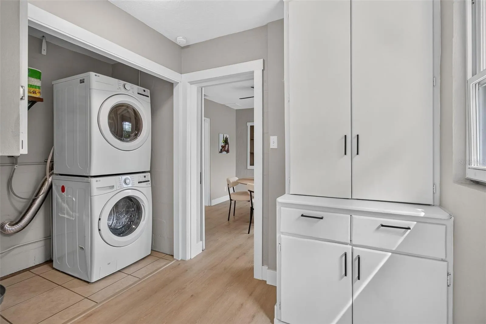 UTILITY/LAUNDRY/MUD ROOM OFF FROM DINING ROOM