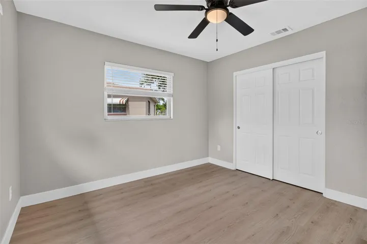 2ND BEDROOM WITH BUILT IN CLOSET