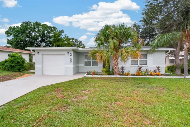 NICELY LANDSCAPED FRONT YARD