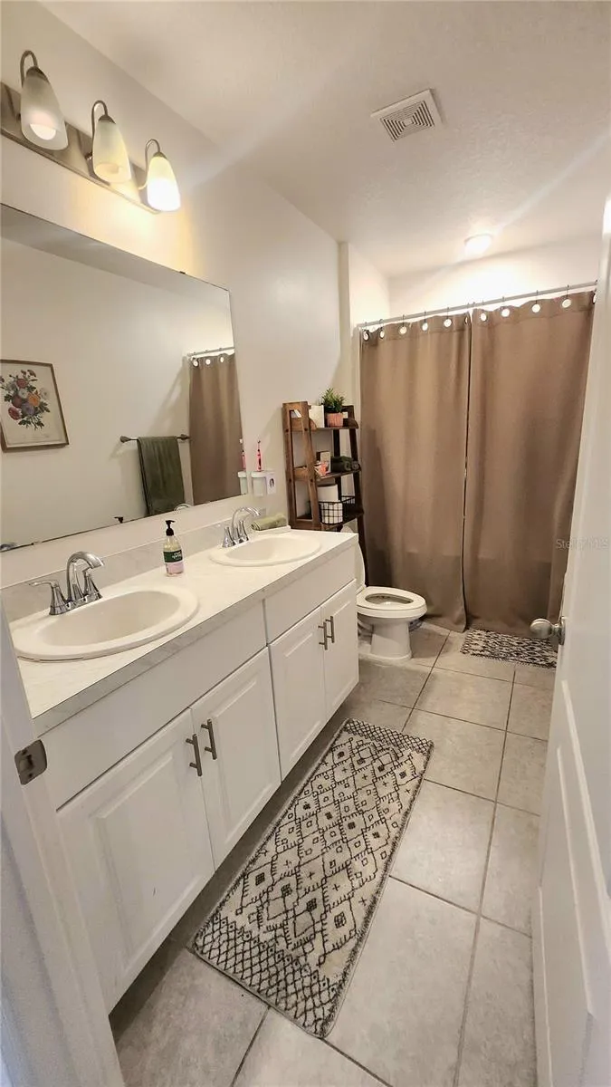 Bathroom2