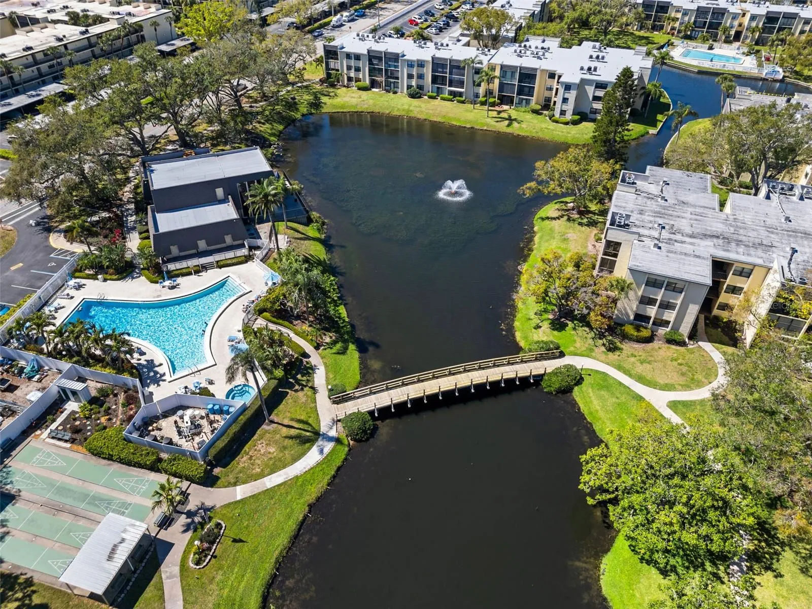 Main heated pool and Lake Clubhouse