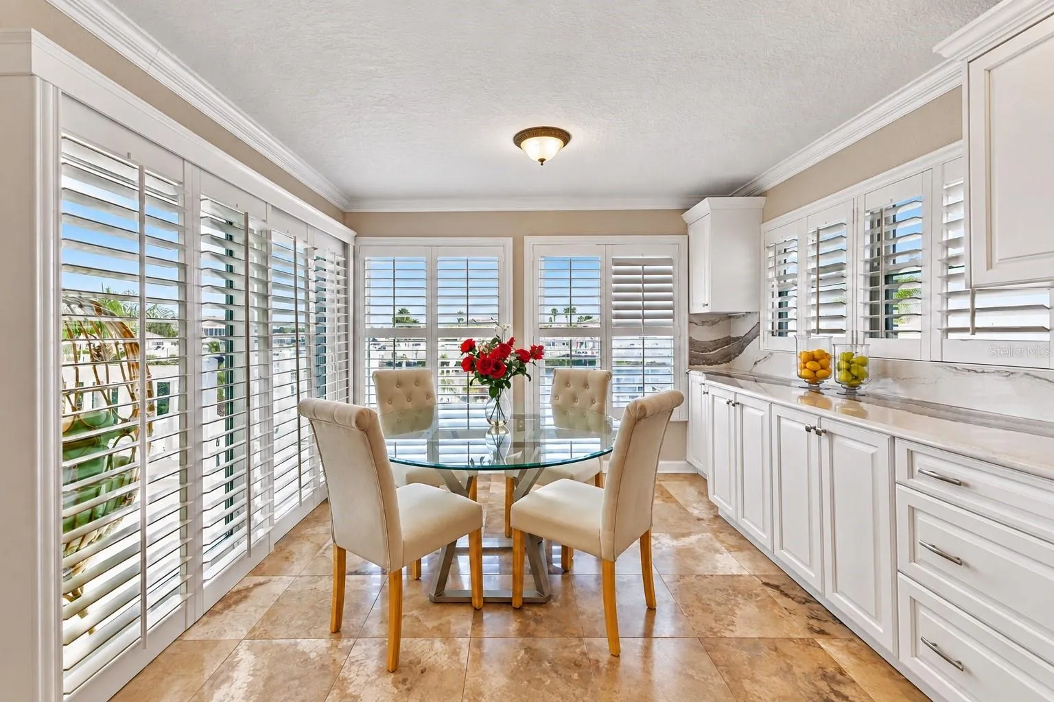 Breakfast nook overlooking the canal.