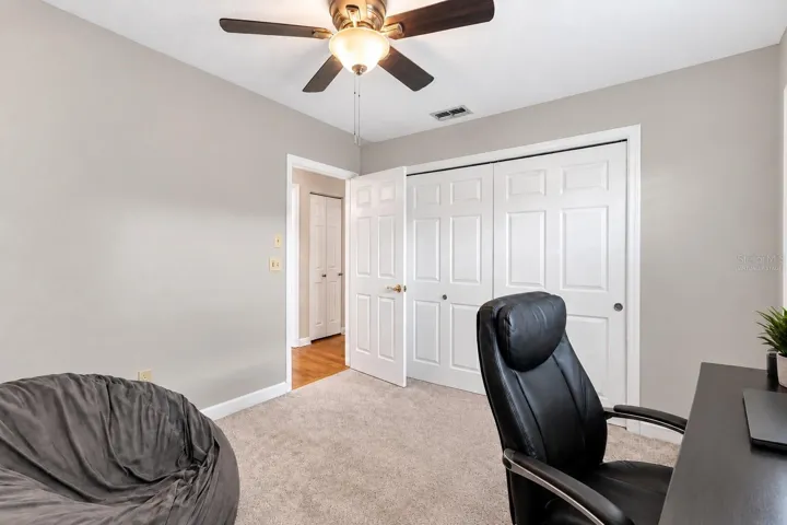 Bedroom 4 closet.