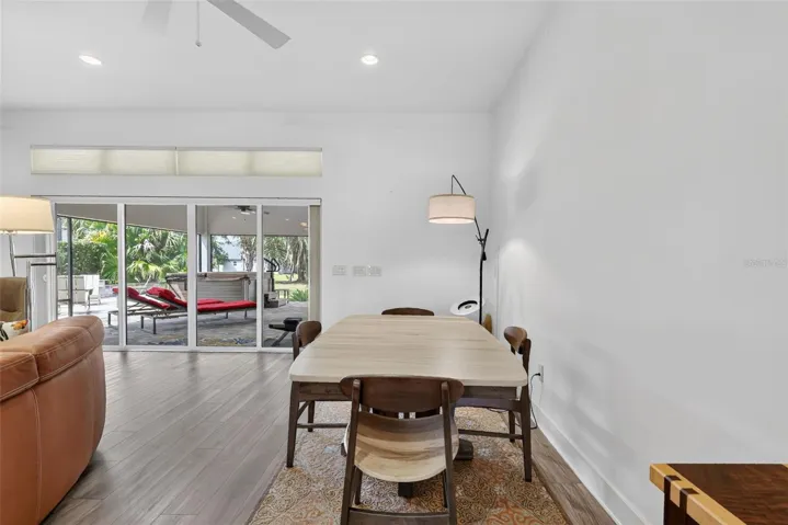 Space for games, office or additional dining
