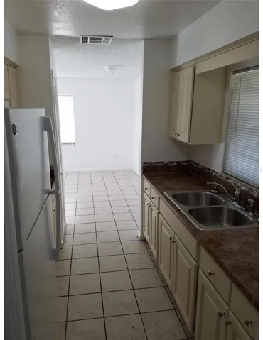 402 Kitchen