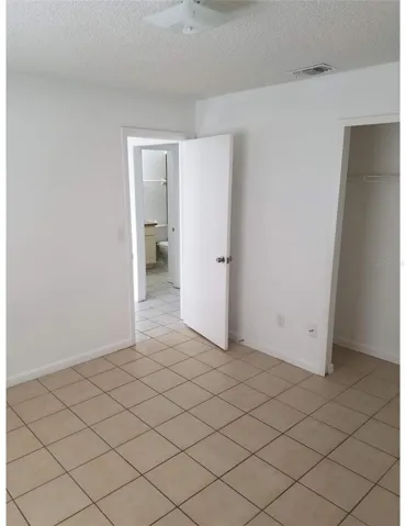 402 Guest Bed