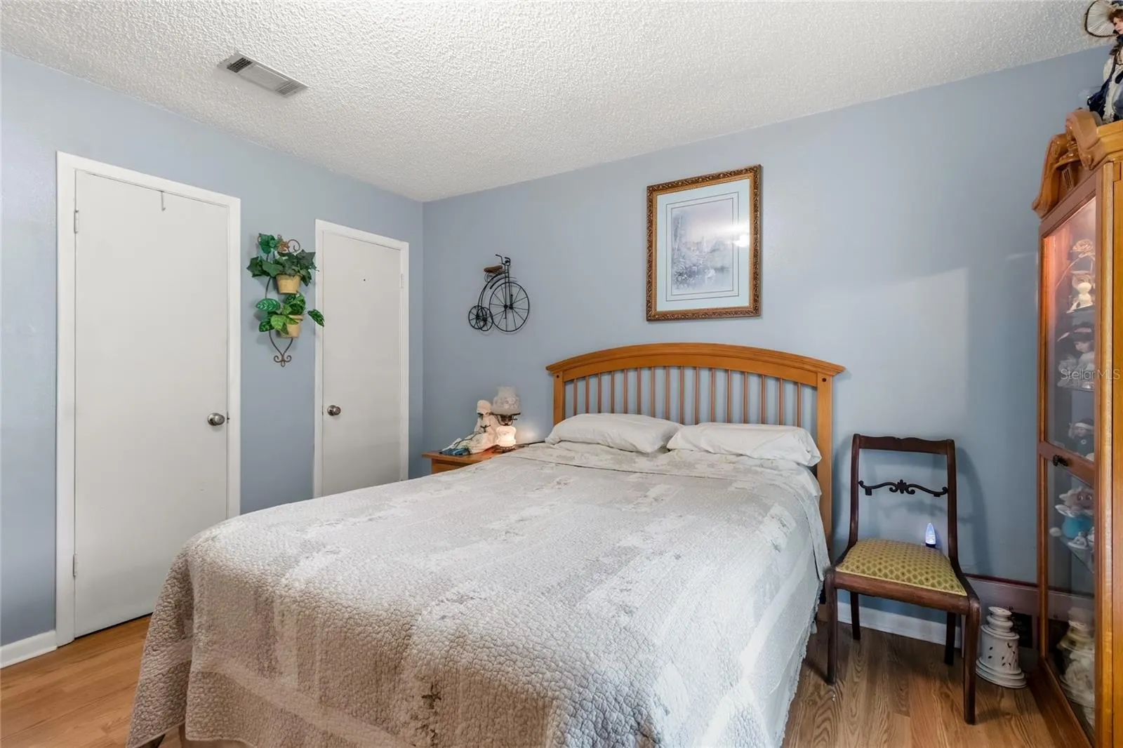 guest bedroom 1
