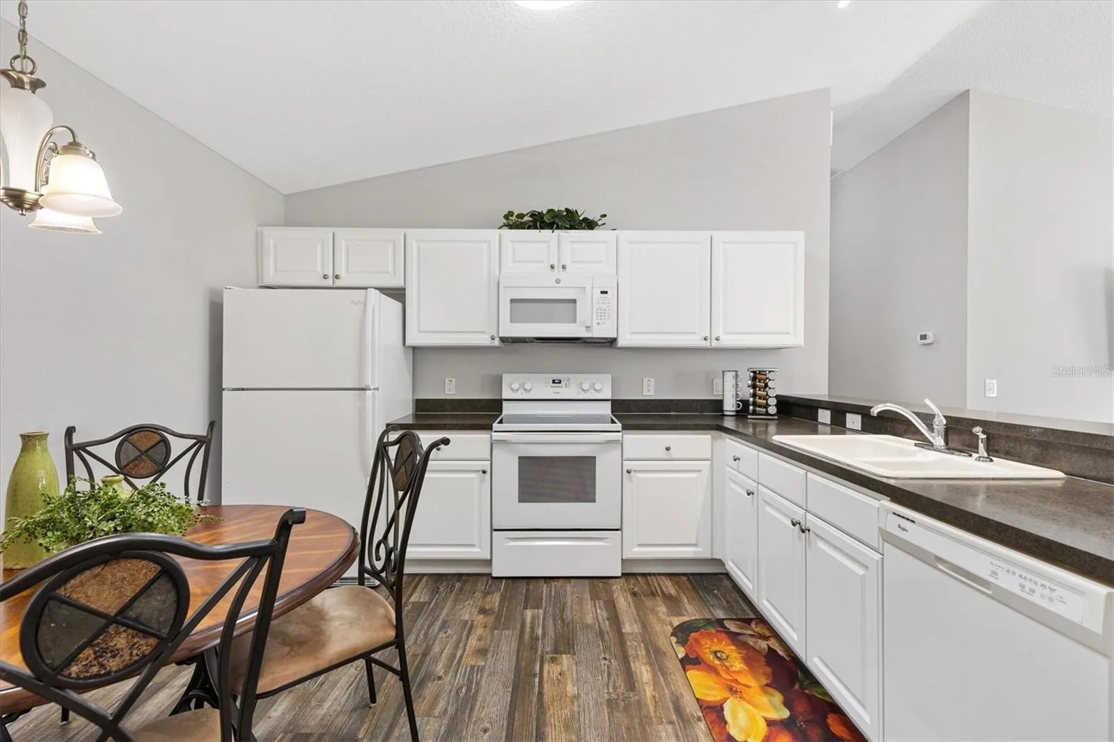Bright Colorless Cabinets w/ Bottom Cabinet Roll-Outs