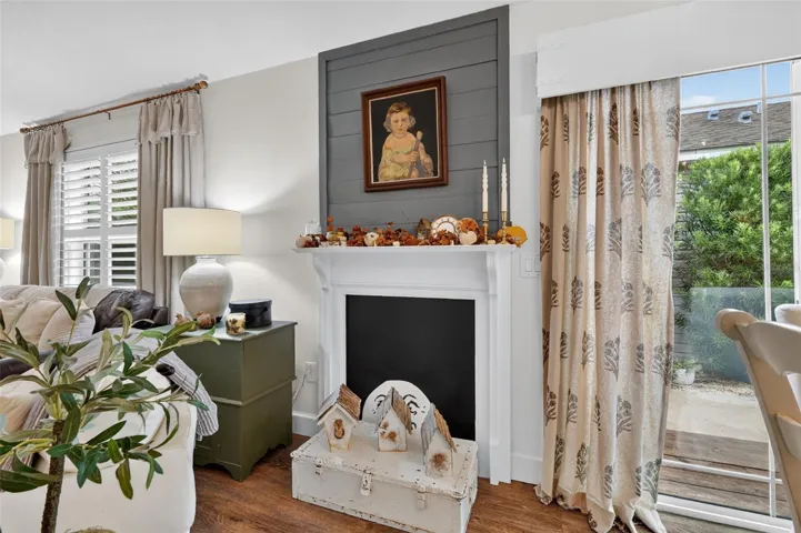 Charming Accent Mantle