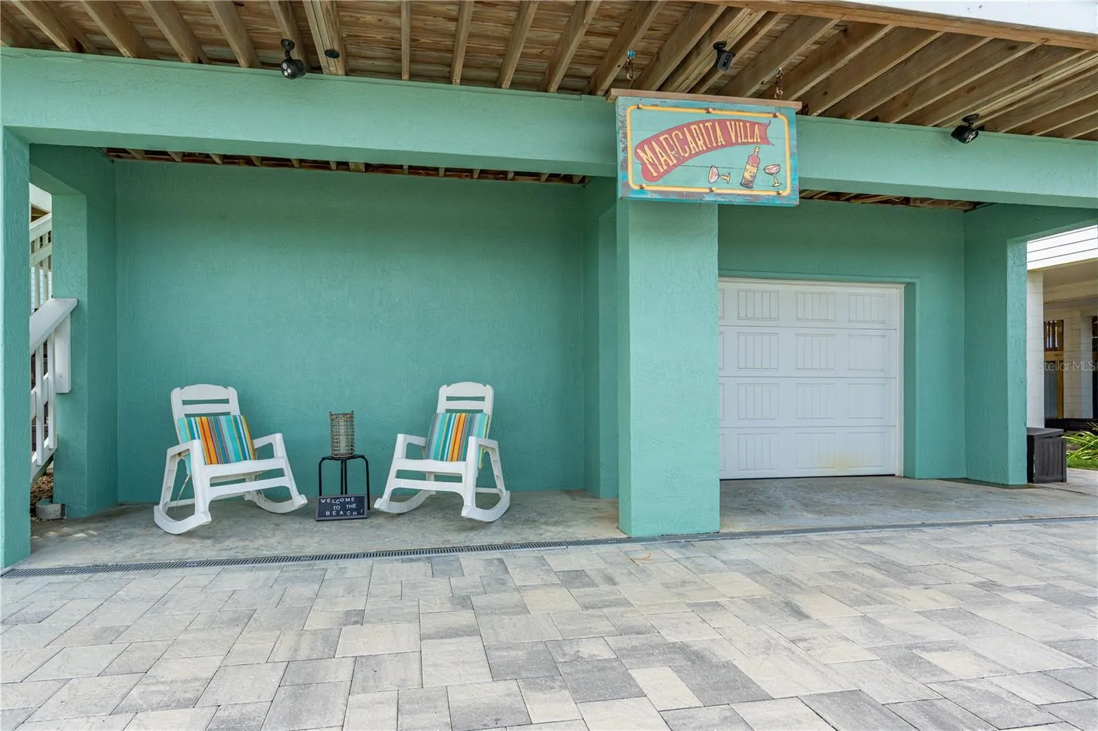 Front lower level seating area