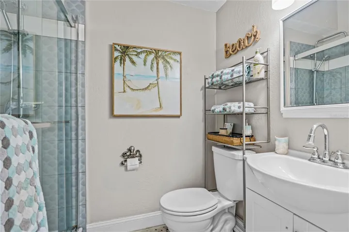 1st floor- Private entrance- Full bathroom-view 2