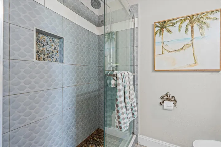 1st floor- Private entrance- Full bathroom- view 1